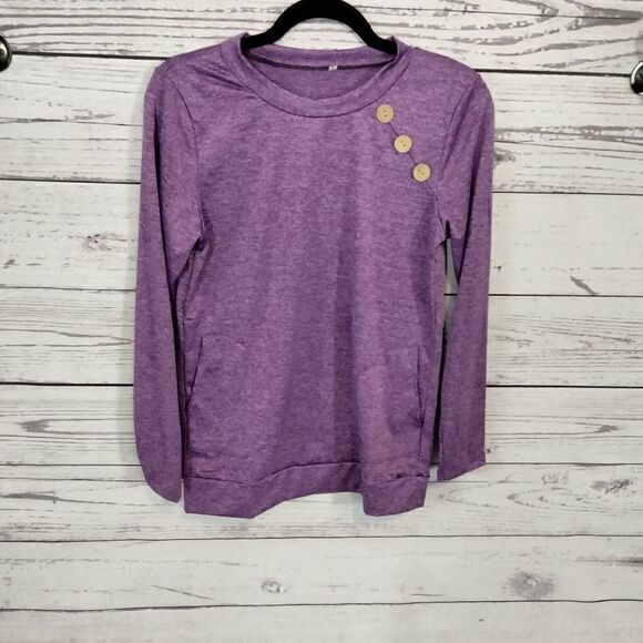 "No Brand" woman's shirt  - Picture 1 of 5